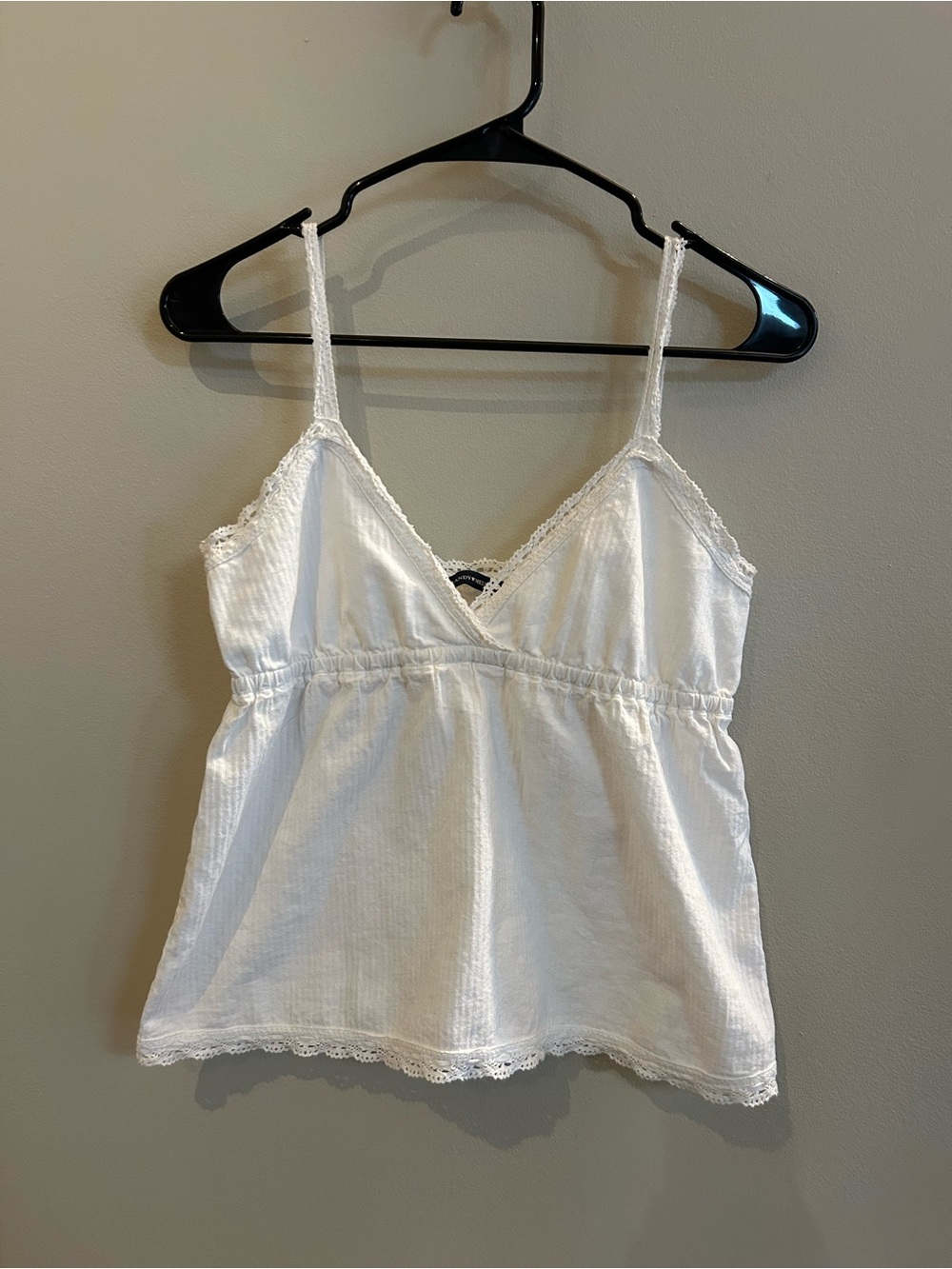 Brandy Melville Edith White Lace-Trim V-Neck Camisole